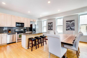 Stunning 2 Floor Penthouse Downtown